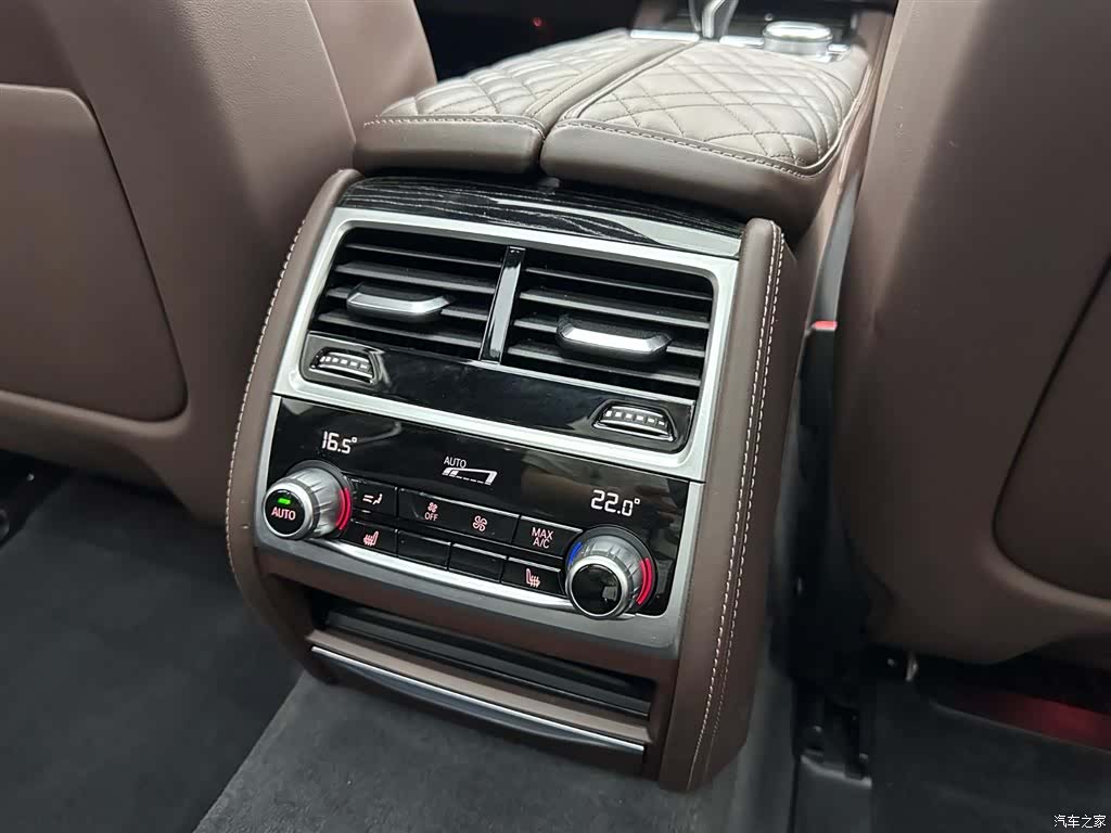 BMW 7 Series, 2022 25