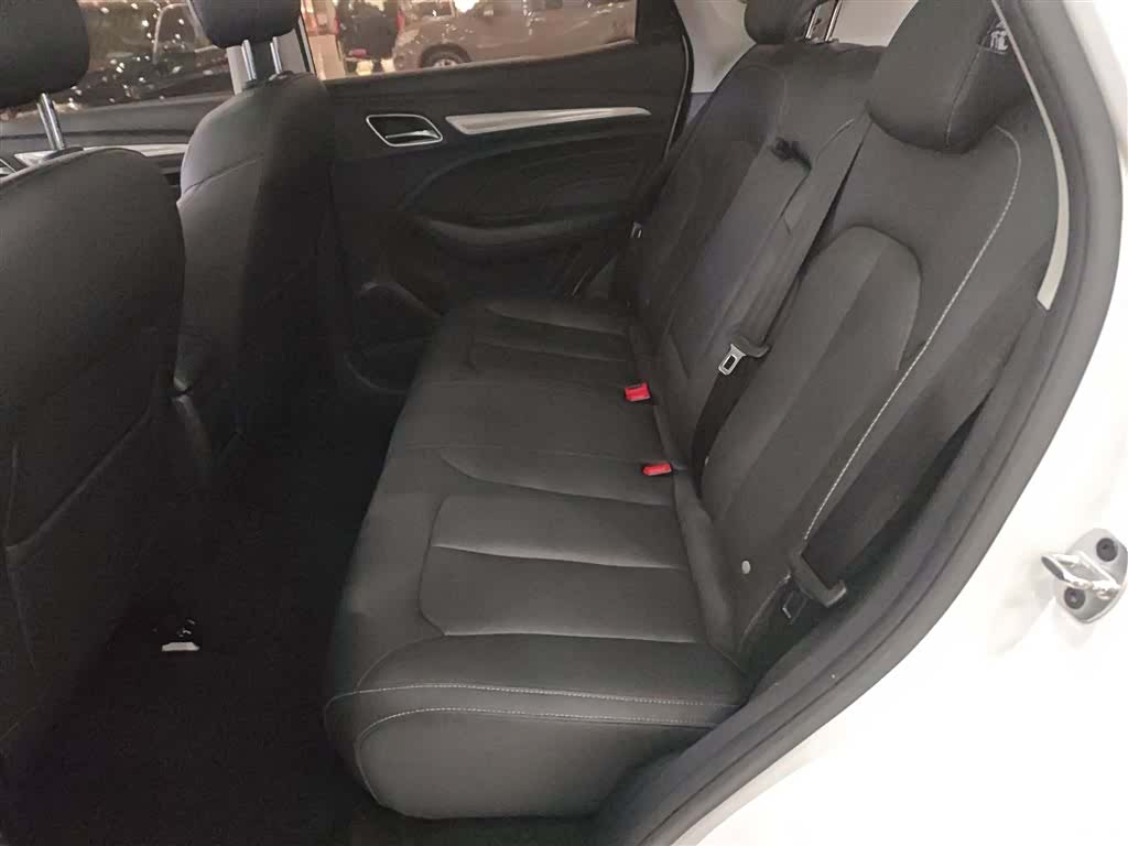 Roewe RX3, 2019 17