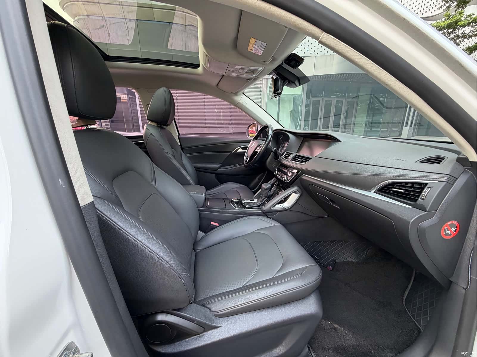 Borgward BX7, 2016 12