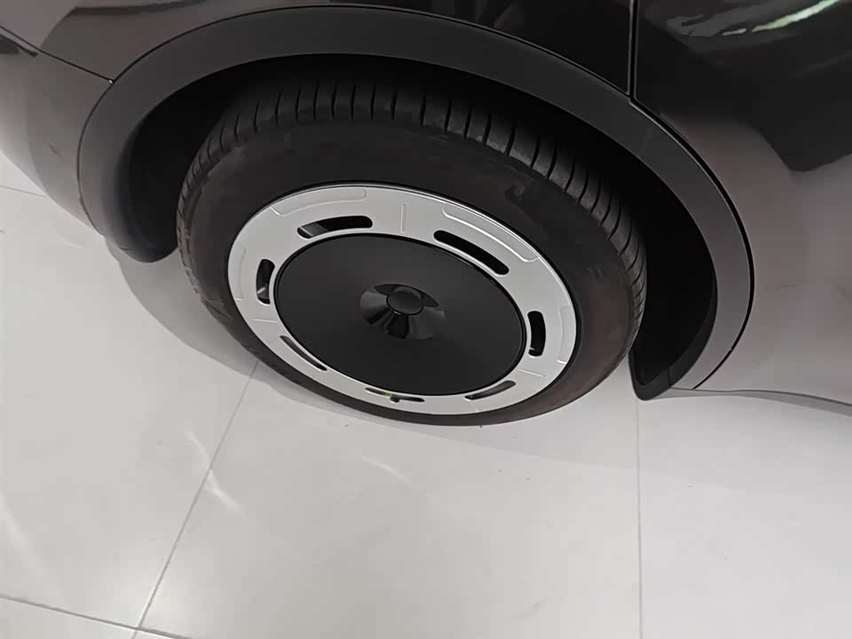 Tesla Model Y Tesla Model Y