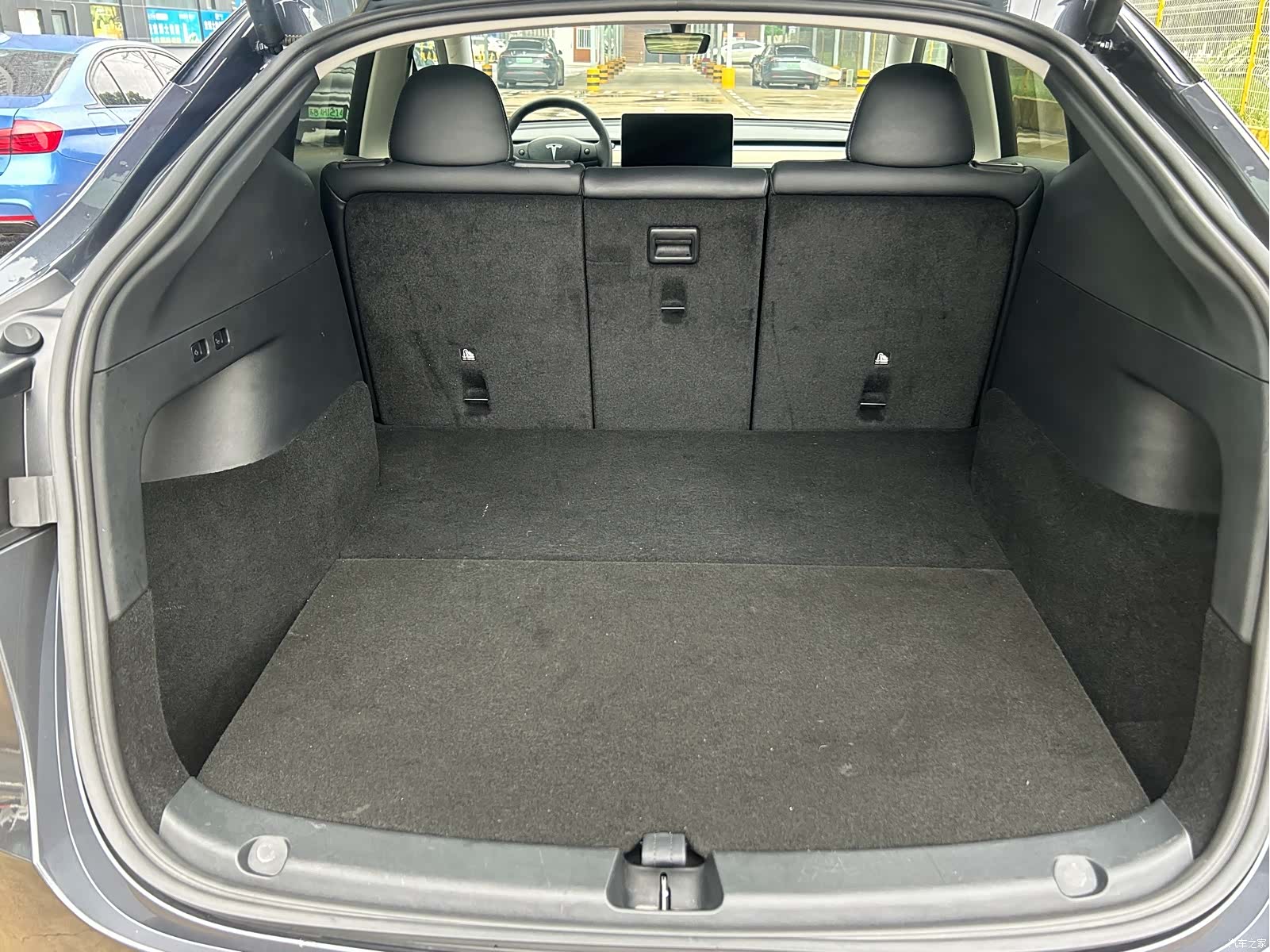 Tesla Model Y, 2022 11