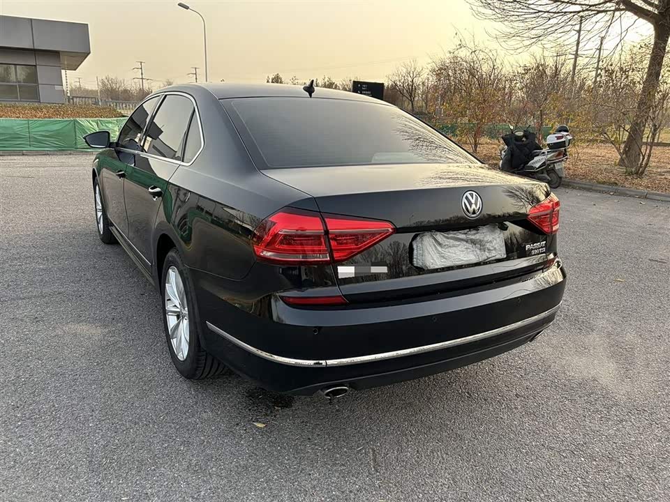 Volkswagen Passat