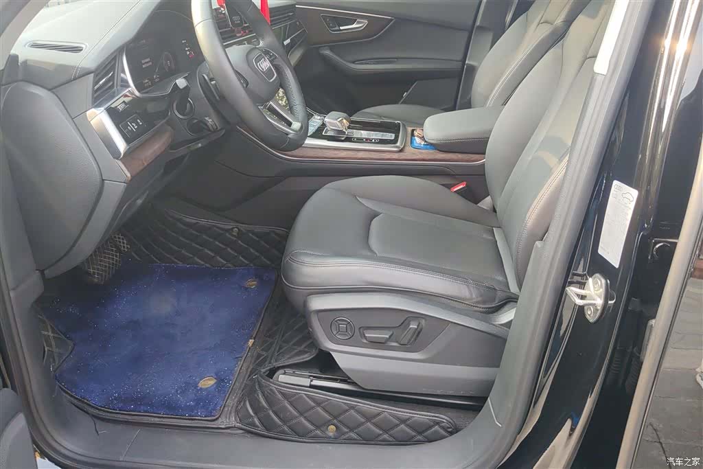 Audi Q7, 2023 9