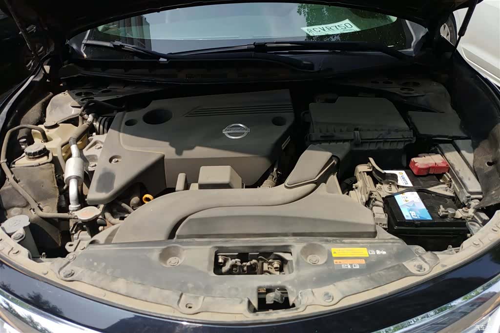 Nissan Teana, 2013 10