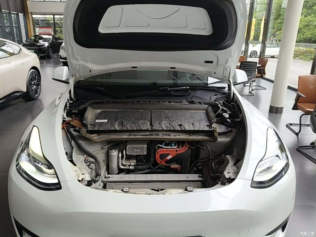 Tesla Model Y, 2022 20