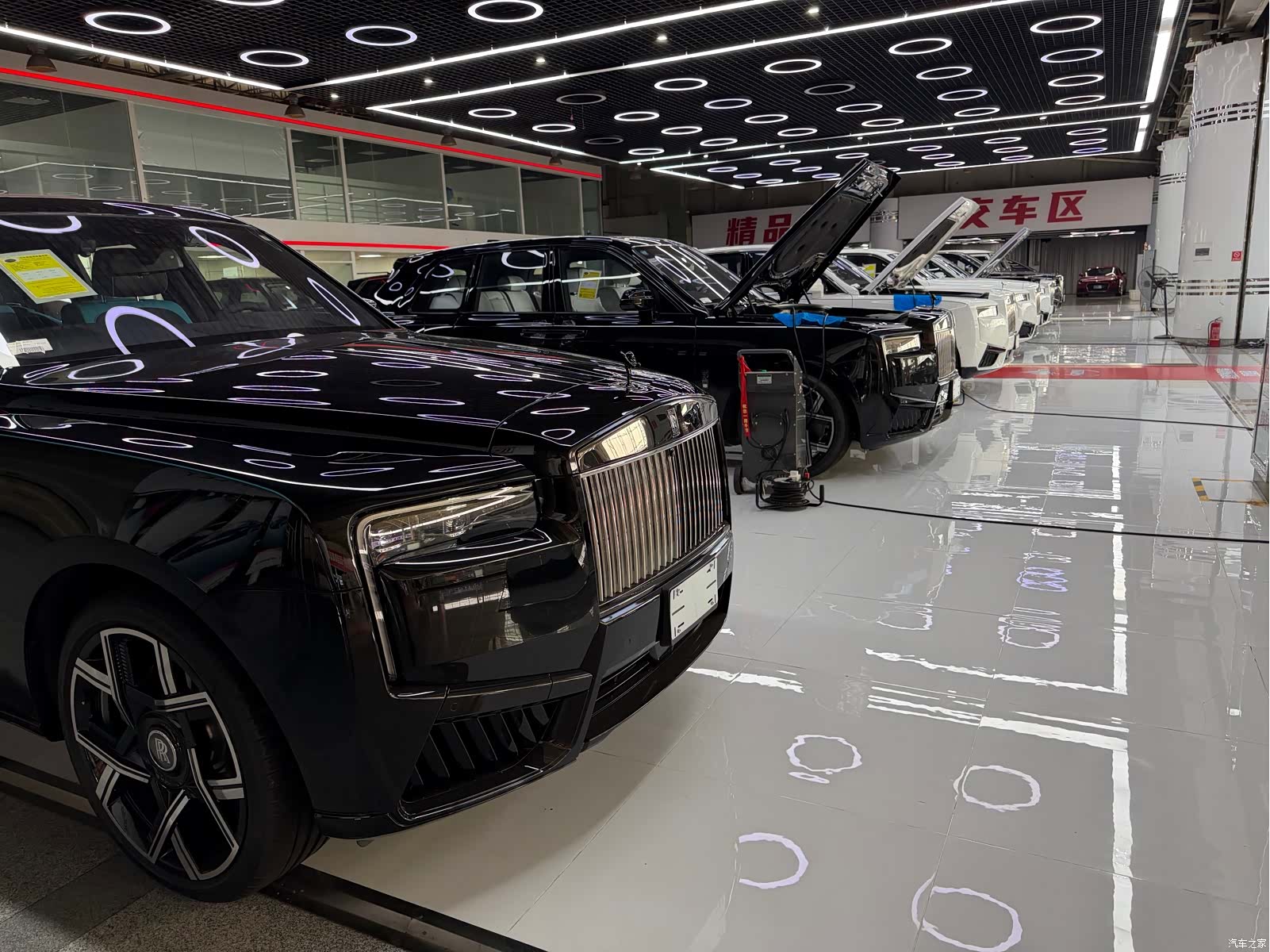 Rolls-Royce Cullinan, 2025 3