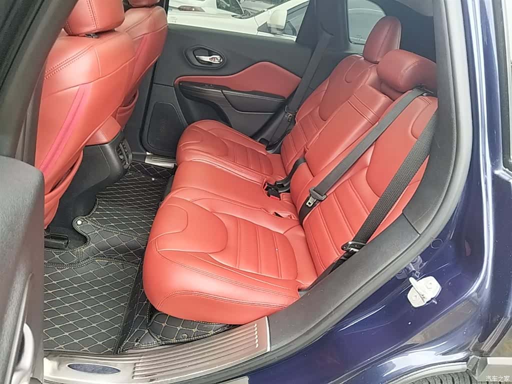 Jeep Cherokee, 2017 17