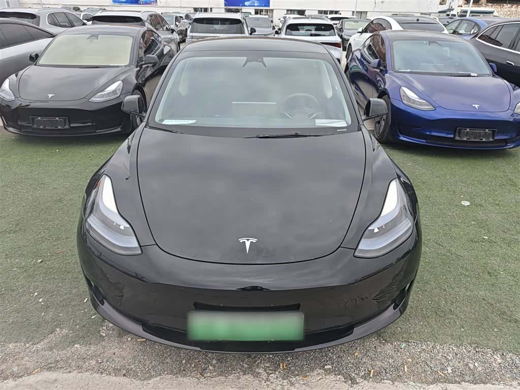 Tesla Model 3, 2023 3