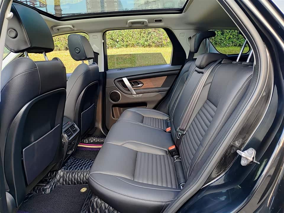 Land Rover Discover sports