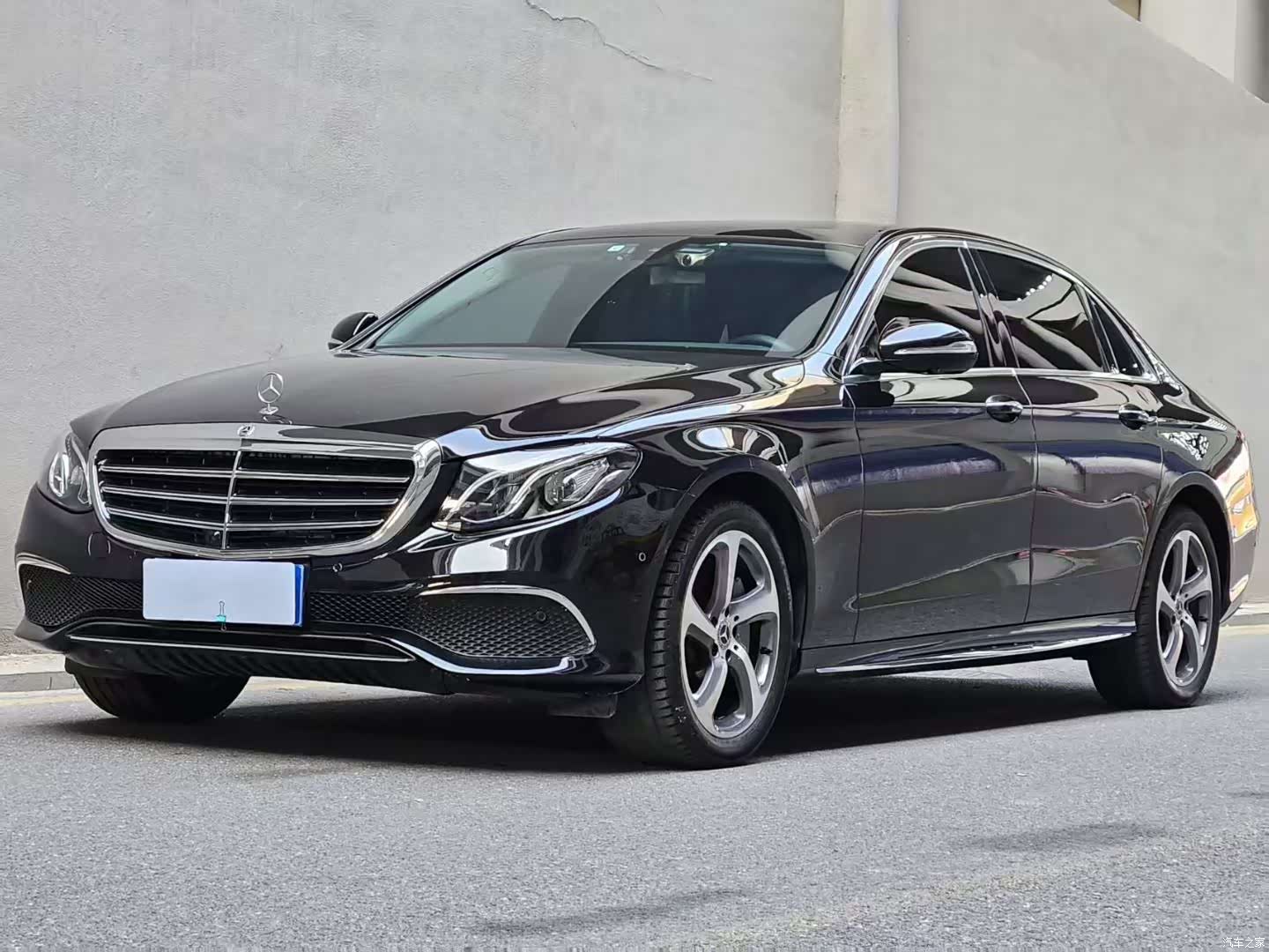 Mercedes-Benz E-Class, 2018 1