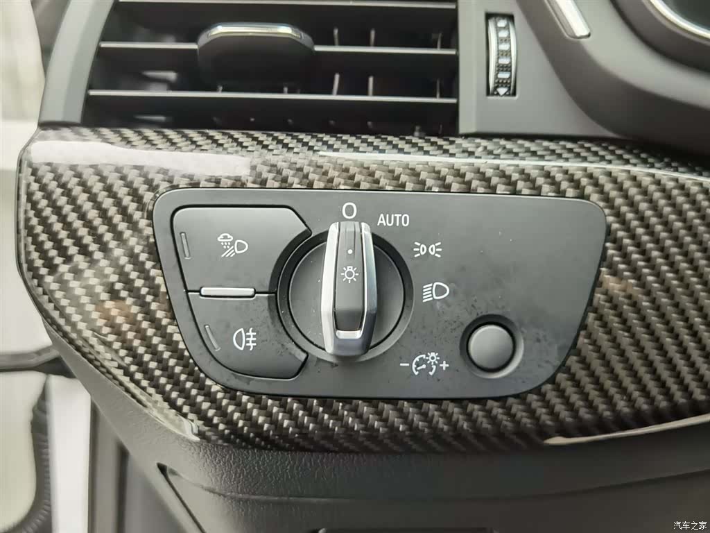 Audi A4L, 2022 21