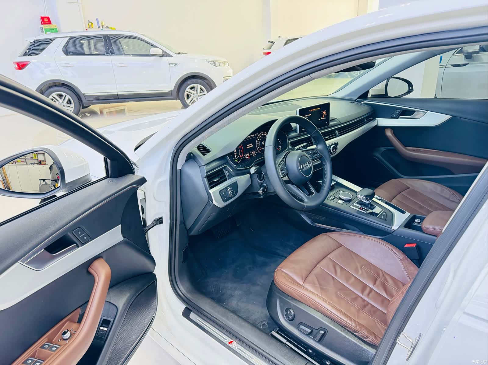 Audi A4L, 2019 6