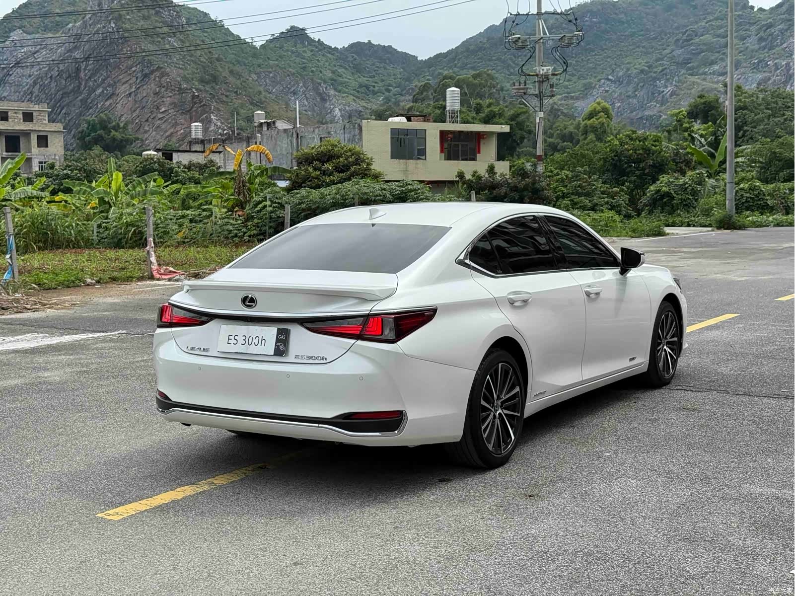 Lexus ES, 2021 9