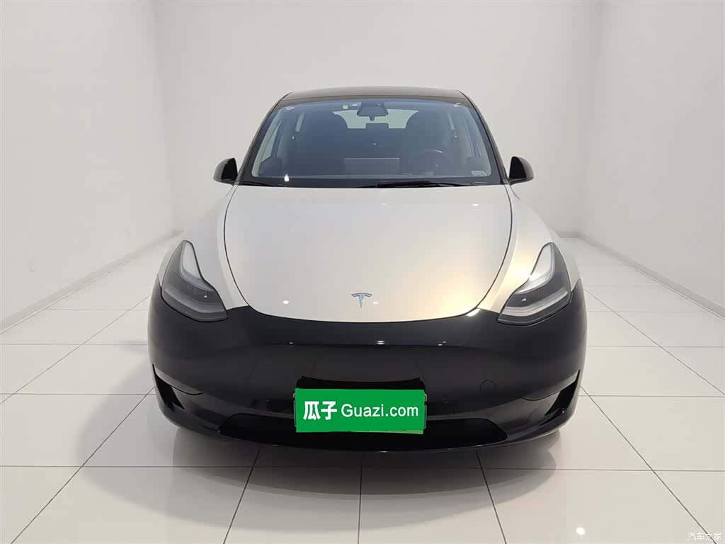 Tesla Model Y, 2021 24