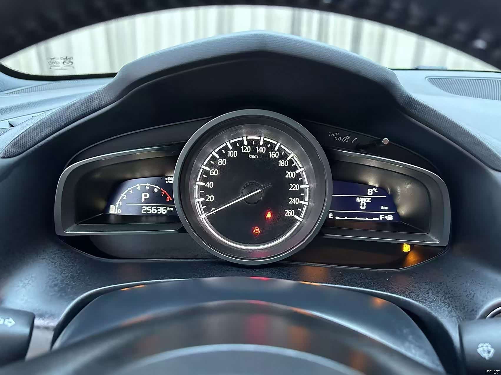Mazda CX-4, 2023 14