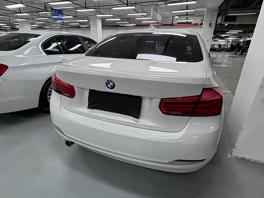 BMW 3 Series 2016, фото 15