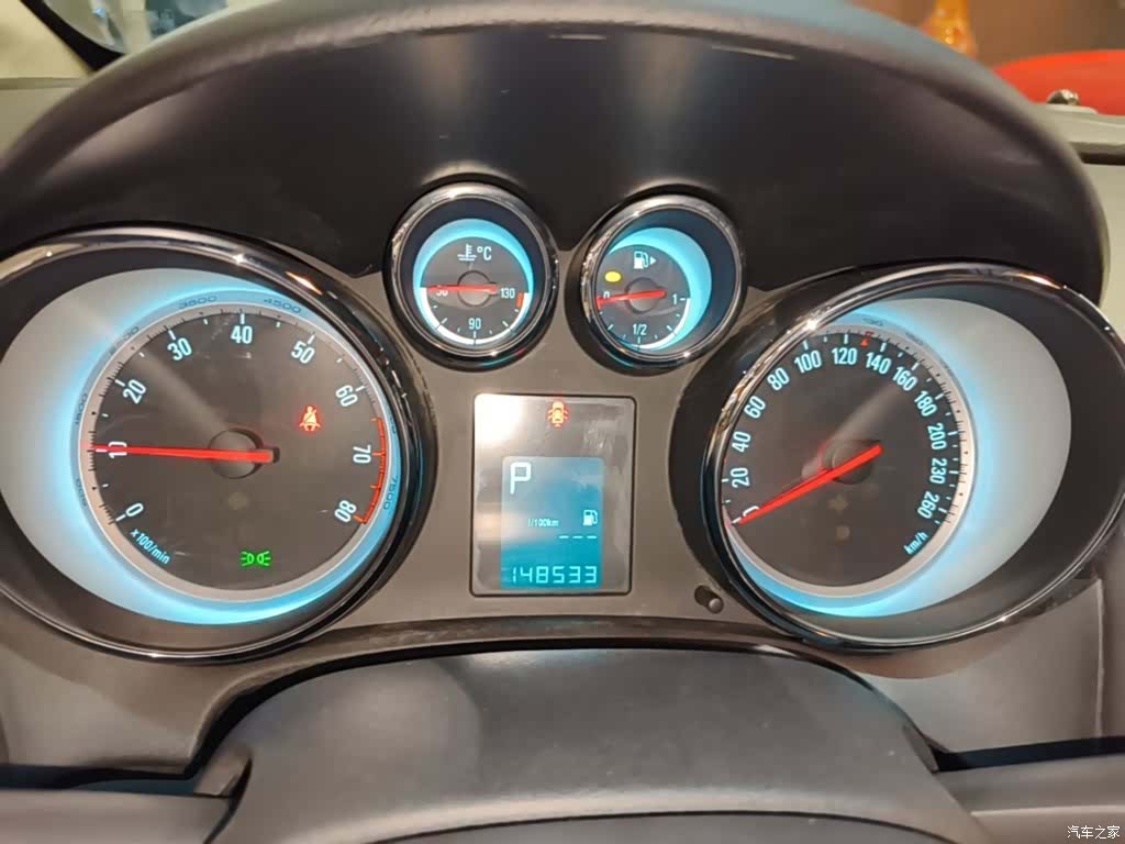 Buick XT, 2015 12