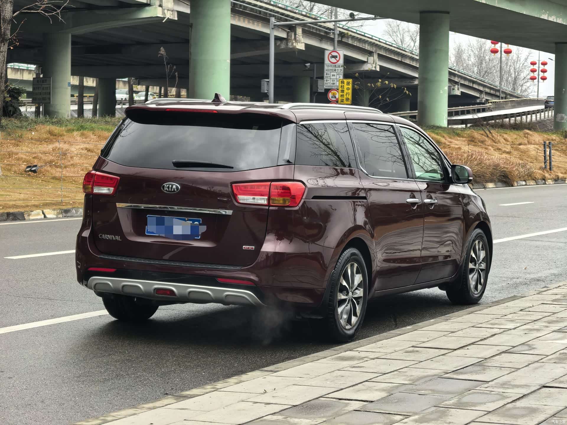 Kia Carnival, 2017 все фото