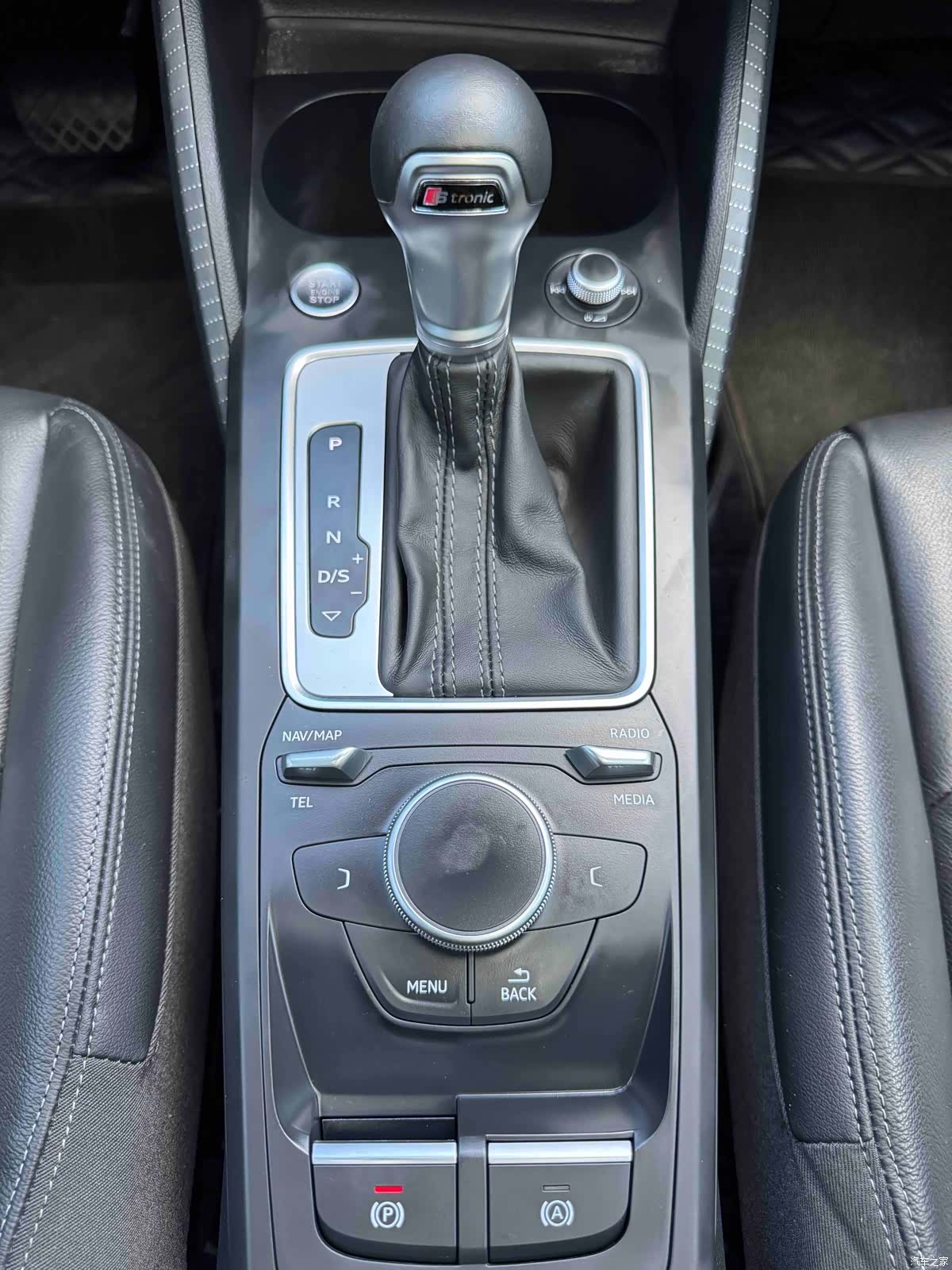 Audi Q2L, 2022 16