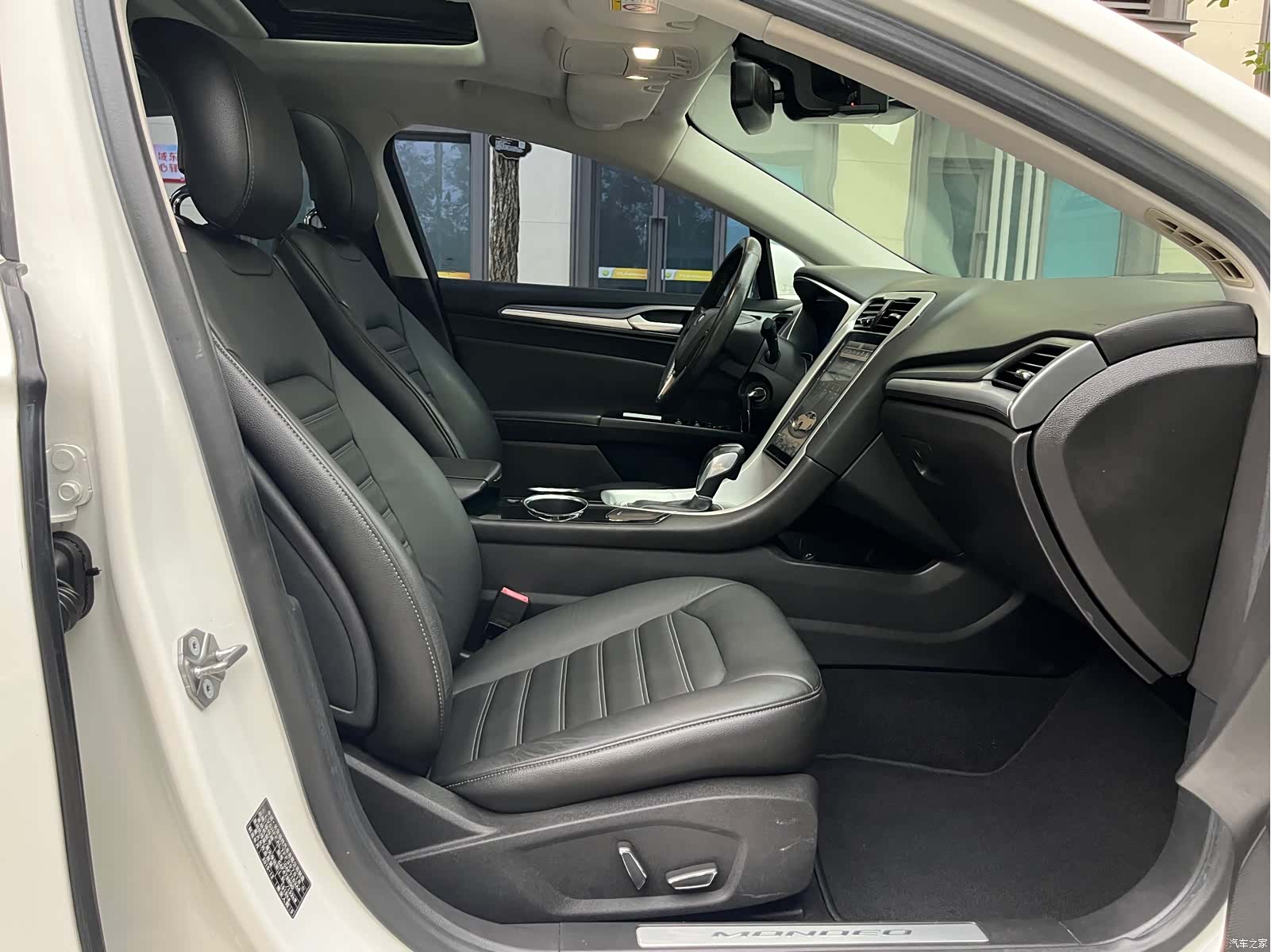 Ford Mondeo, 2016 12