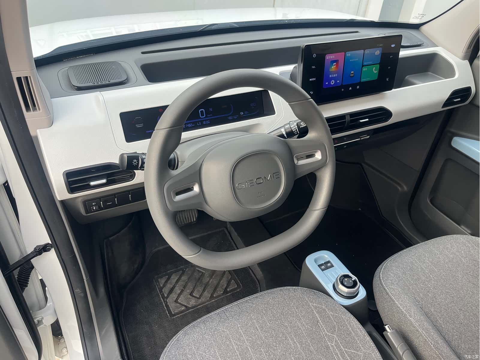 Geely Panda, 2024 7