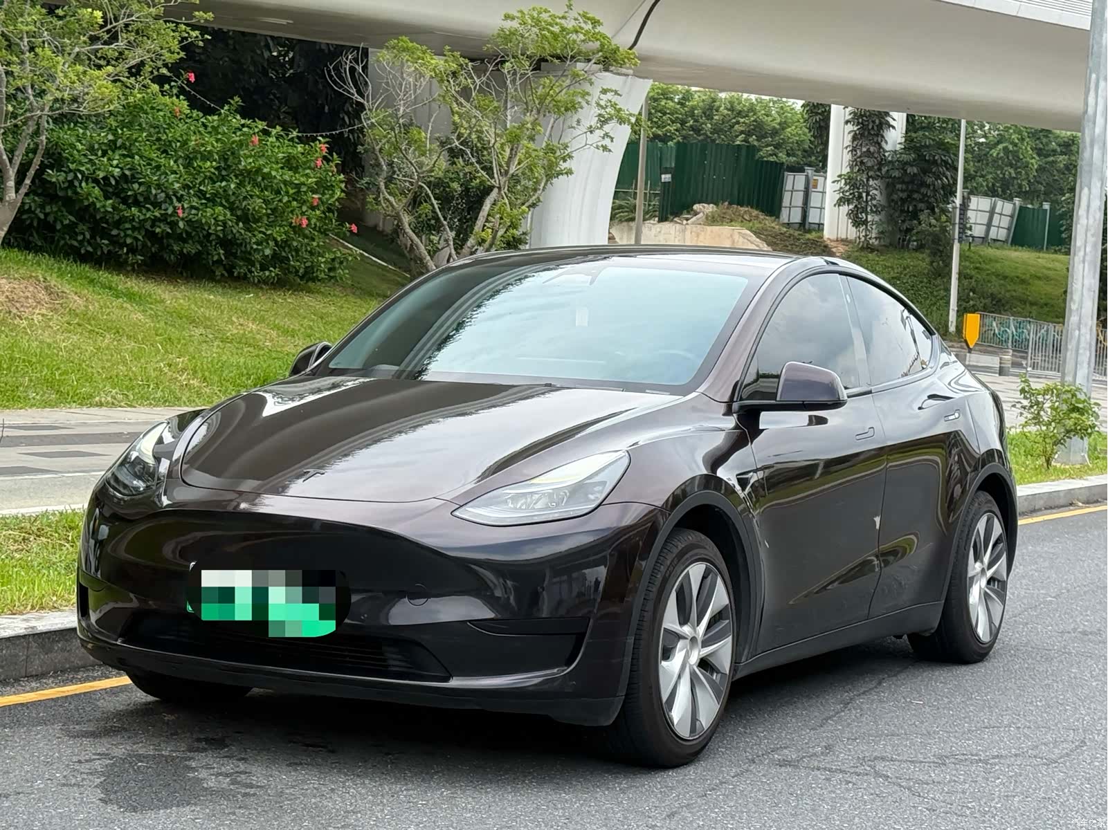 Tesla Model Y, 2023 1