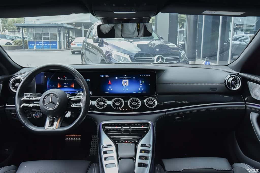 MG AMG, 2025 8