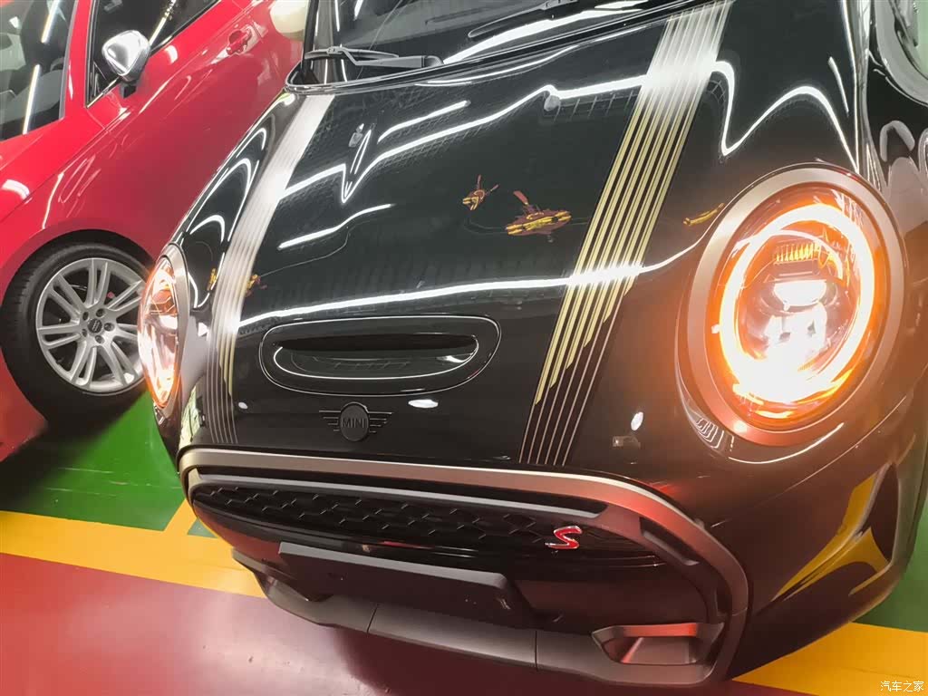 Mini Cooper, 2023 3