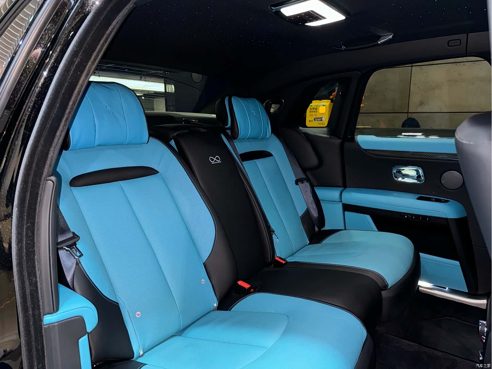 Rolls-Royce Ghost, 2023 8