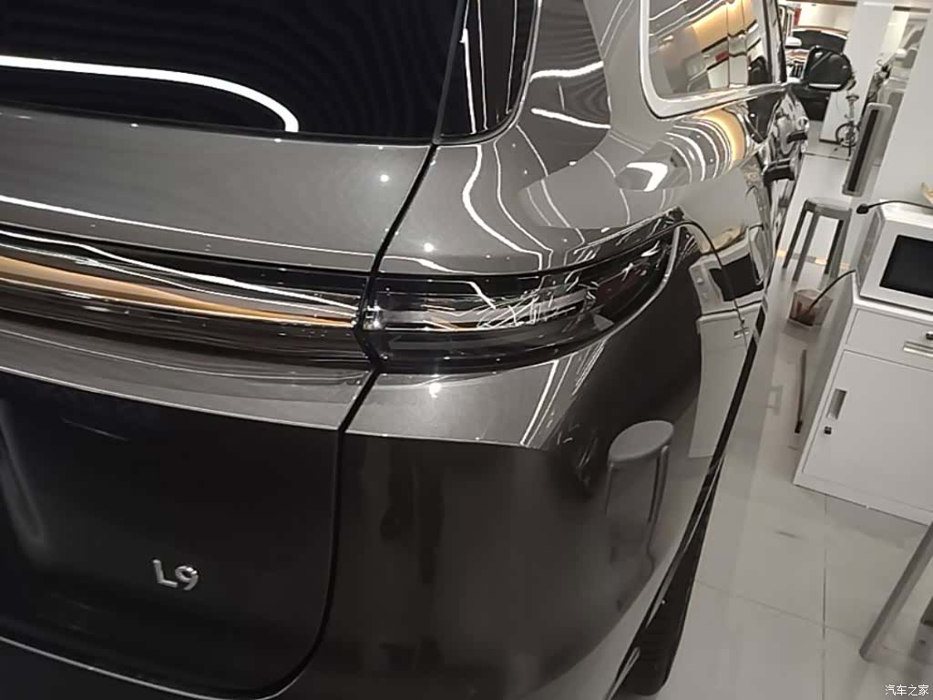 Li Auto L9, 2025 8