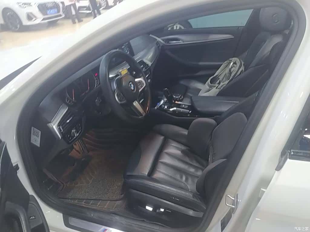 BMW 5 Series, 2018 11