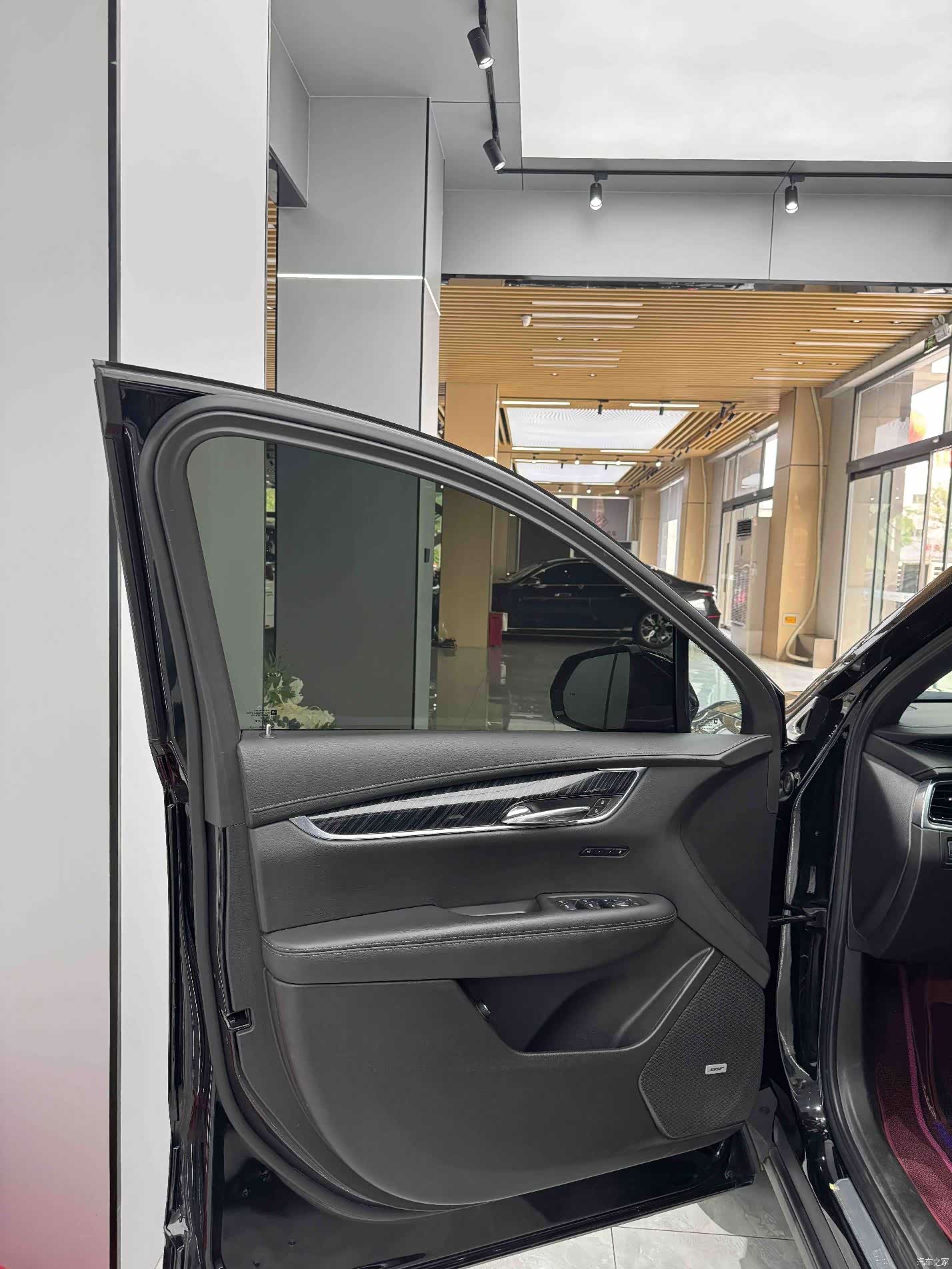 Cadillac XT6, 2023 7