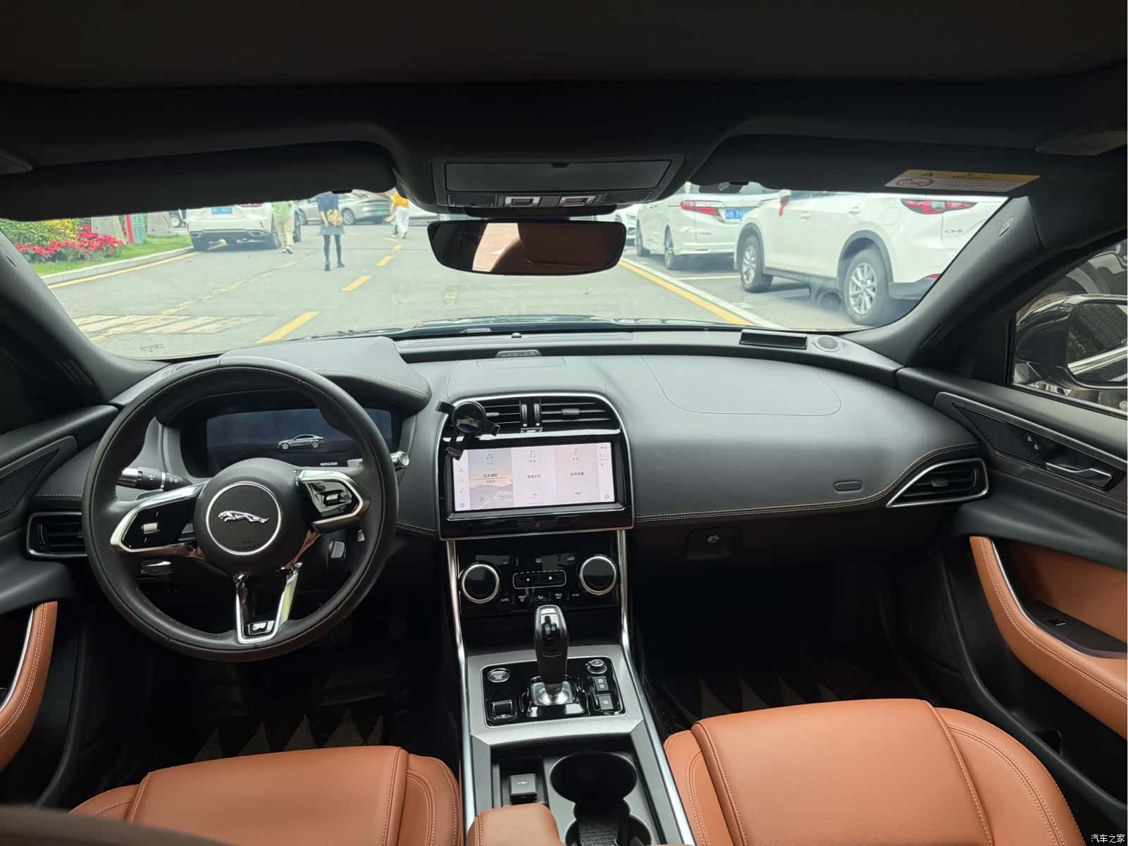 Land Rover XEL, 2022 7