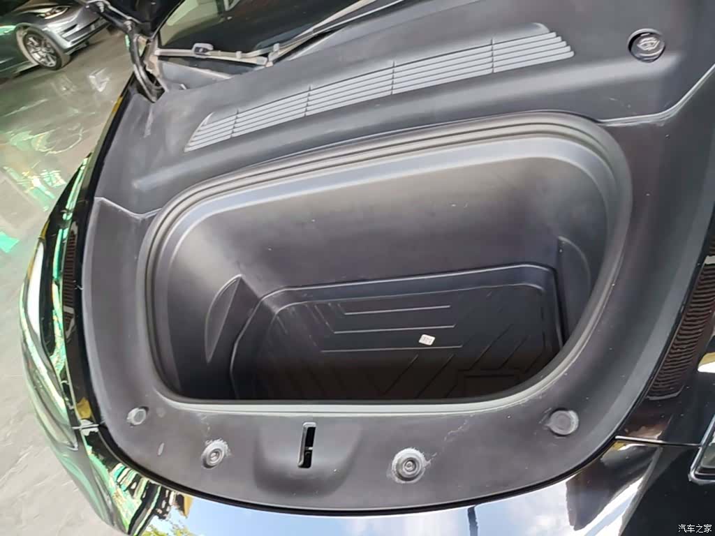 Tesla Model Y, 2021 20