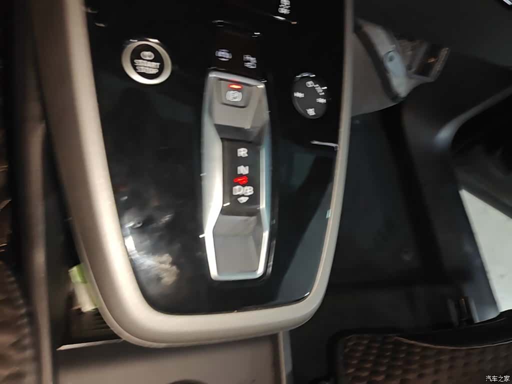 Audi Q5 e-tron, 2023 10