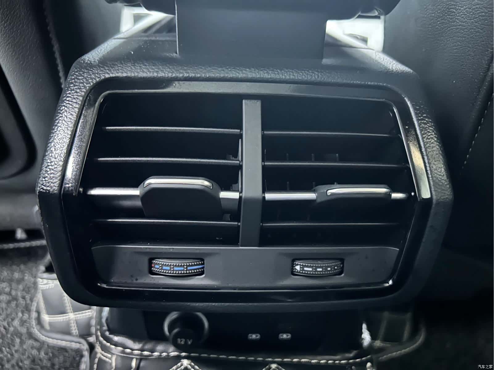 Audi Q3, 2022 18
