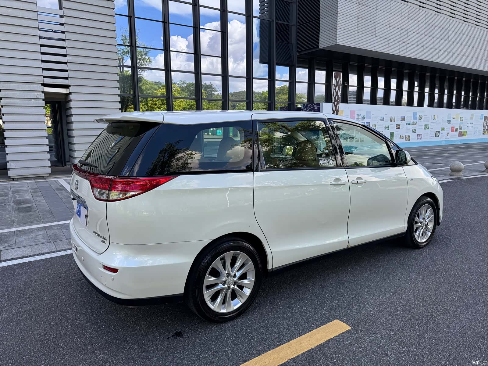 Toyota 7, 2012 6