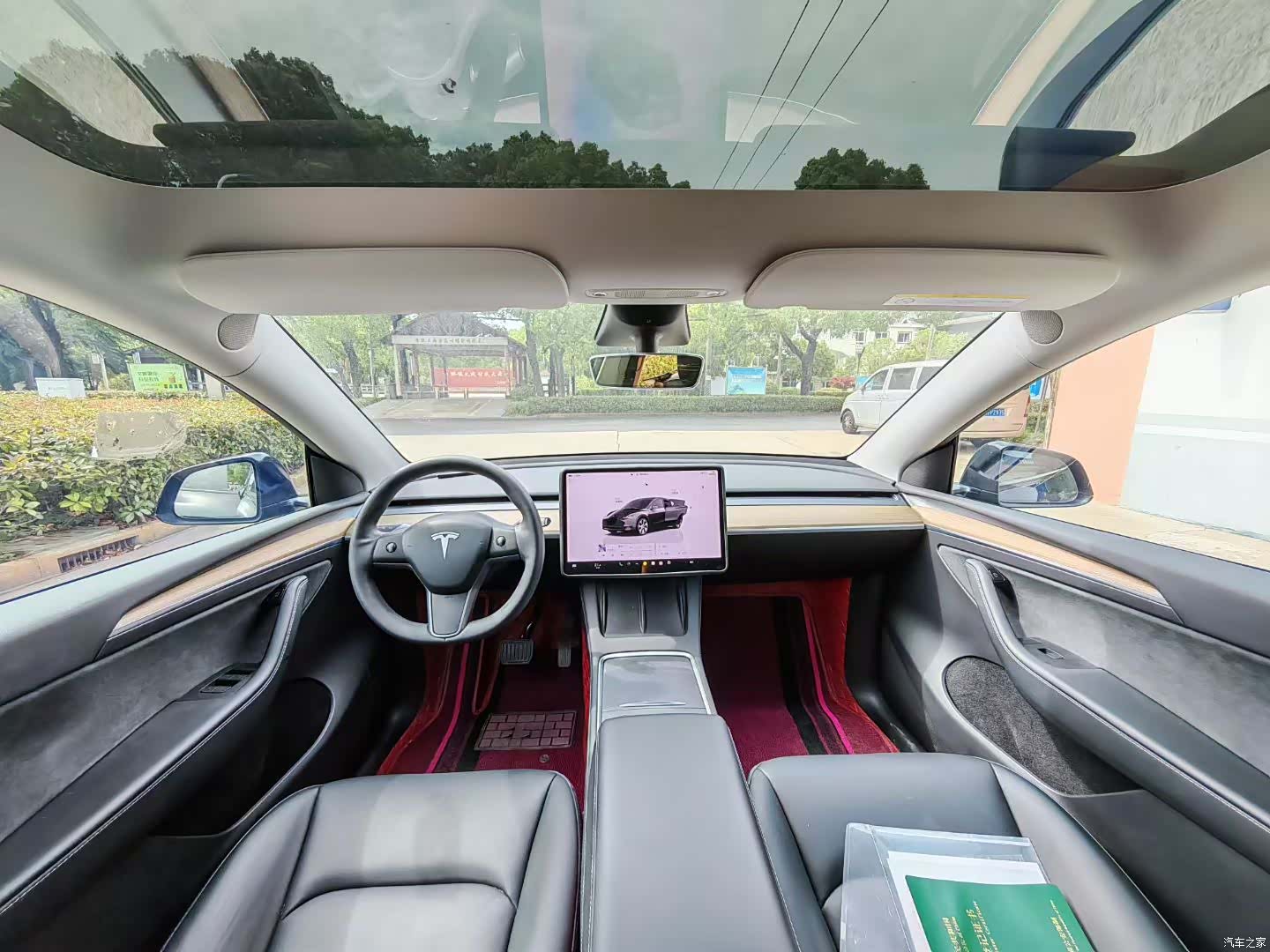 Tesla Model Y, 2021 4