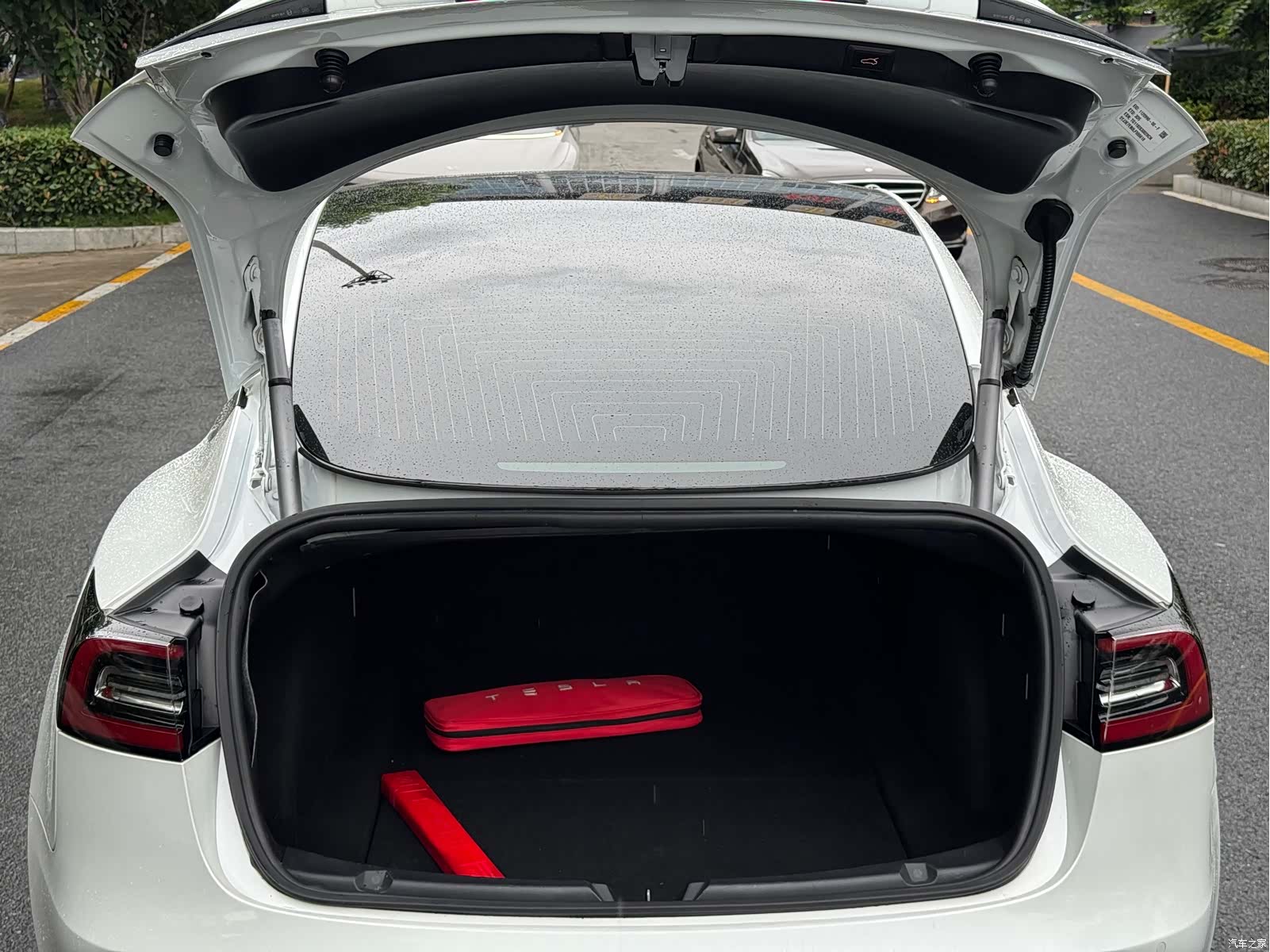Tesla Model 3, 2019 16