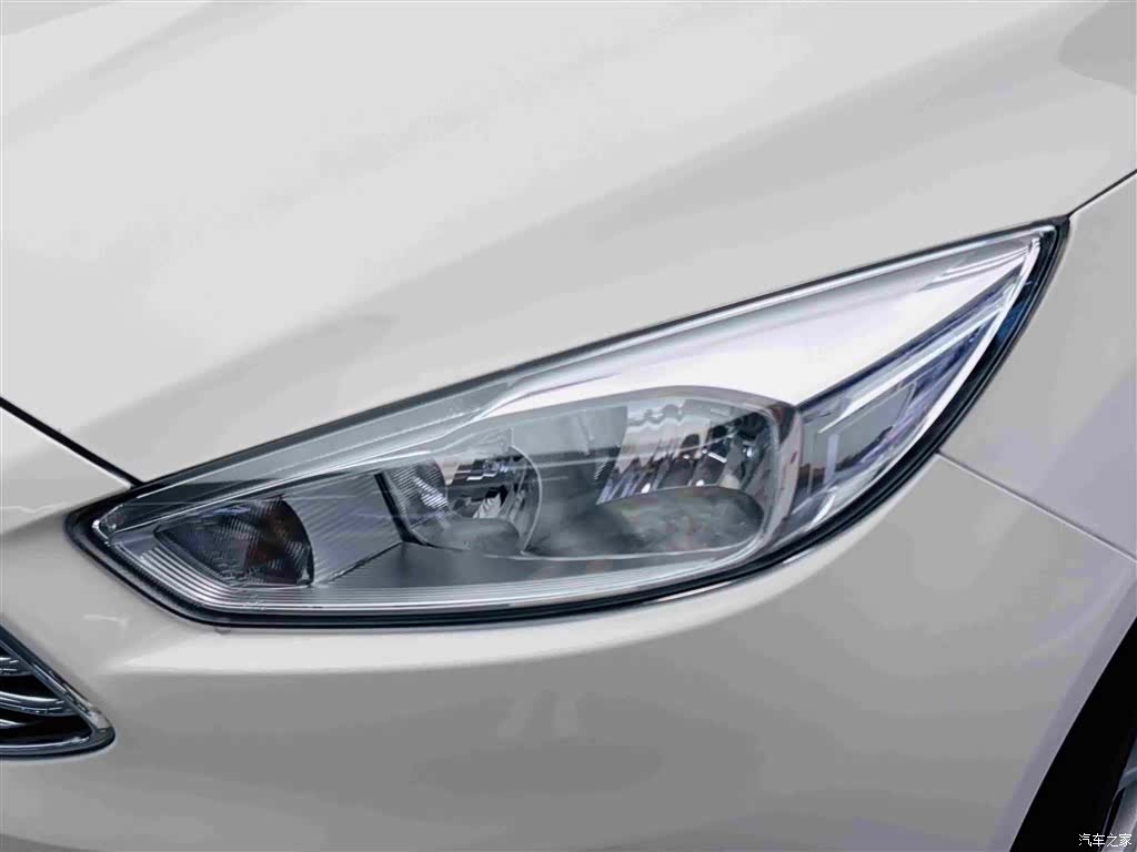 Ford Focus, 2018 11