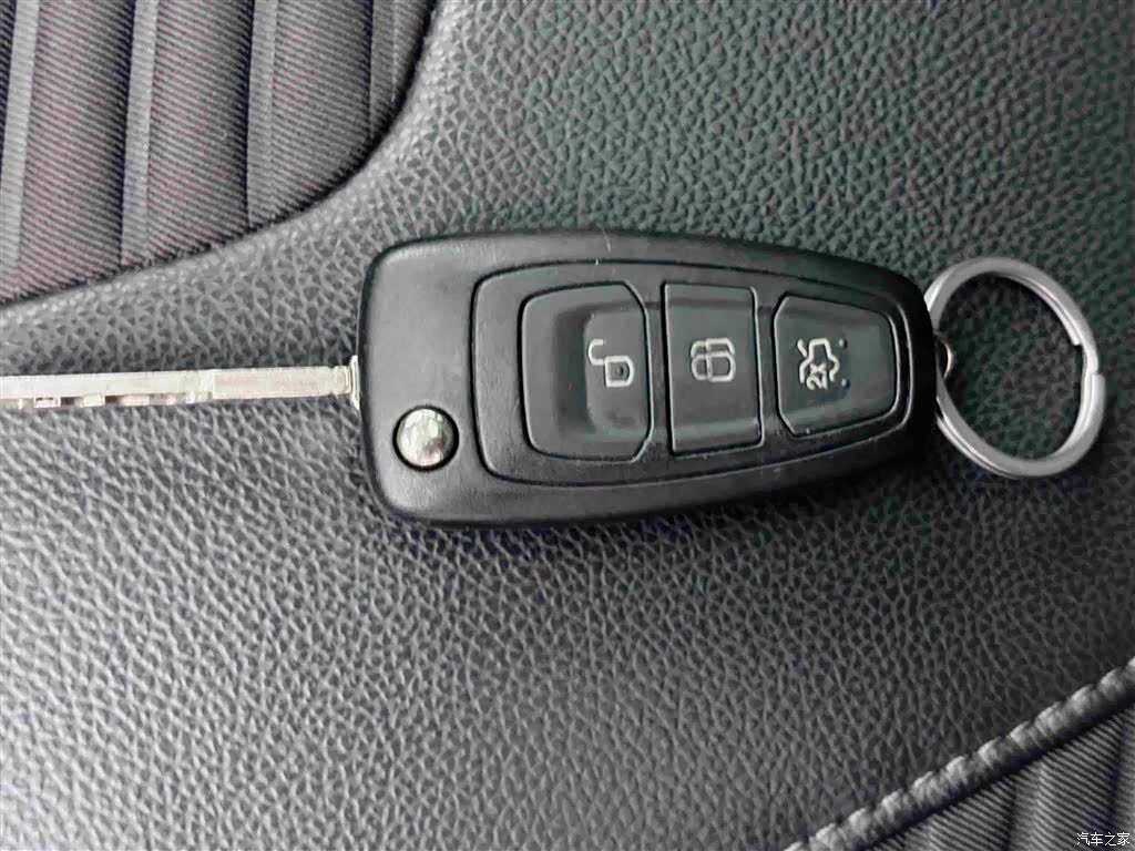Ford Focus, 2018 13
