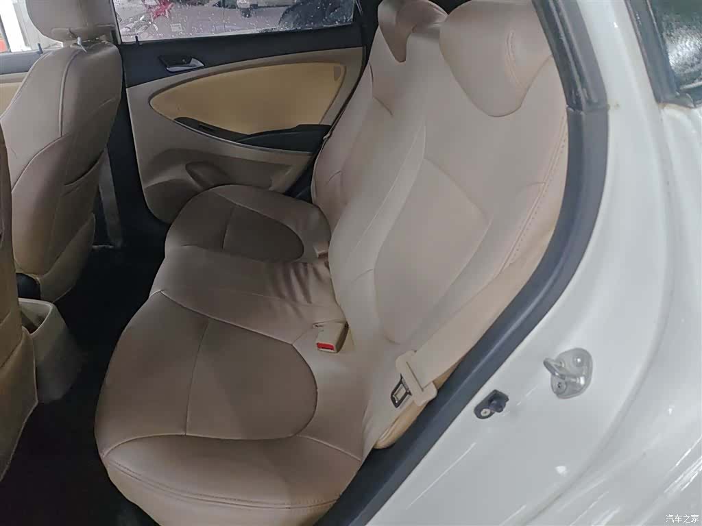 Hyundai GLX, 2014 17