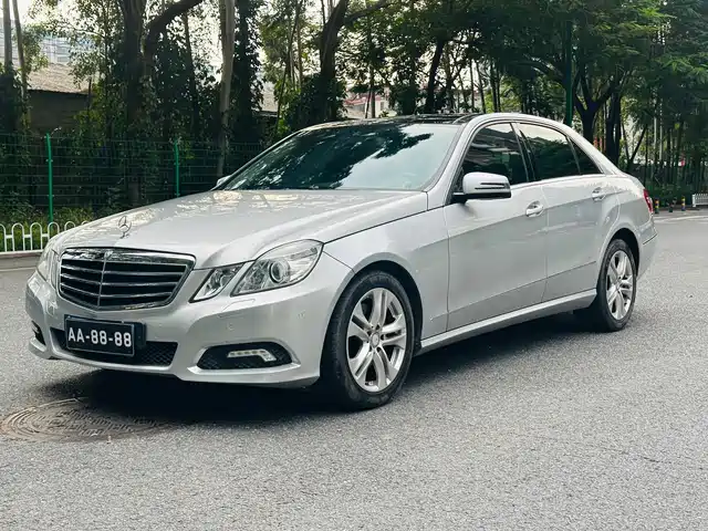Mercedes-Benz E-Class 2010 — купить из Китая под заказ