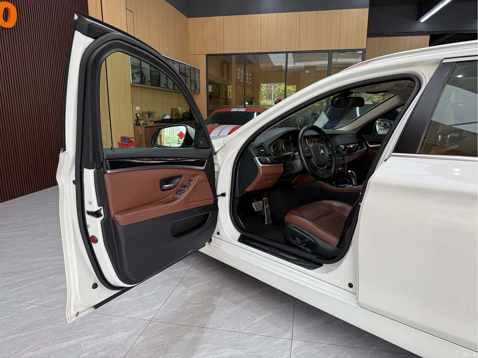 BMW 5 Series, 2014 10