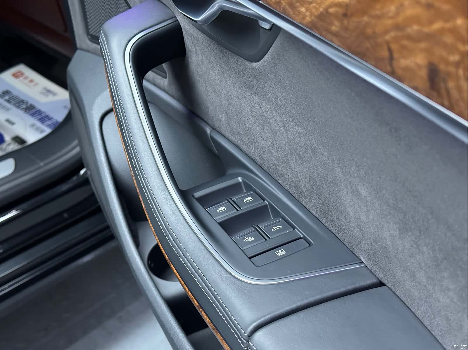 Audi A8L, 2019 21