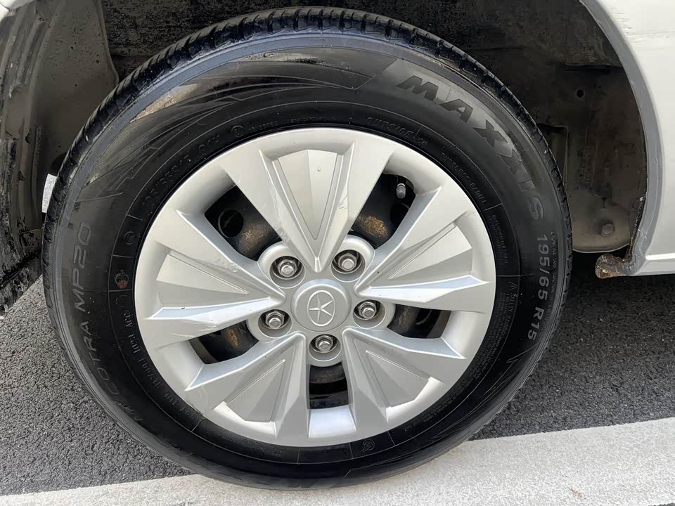 JAC Refine Ruifeng M3