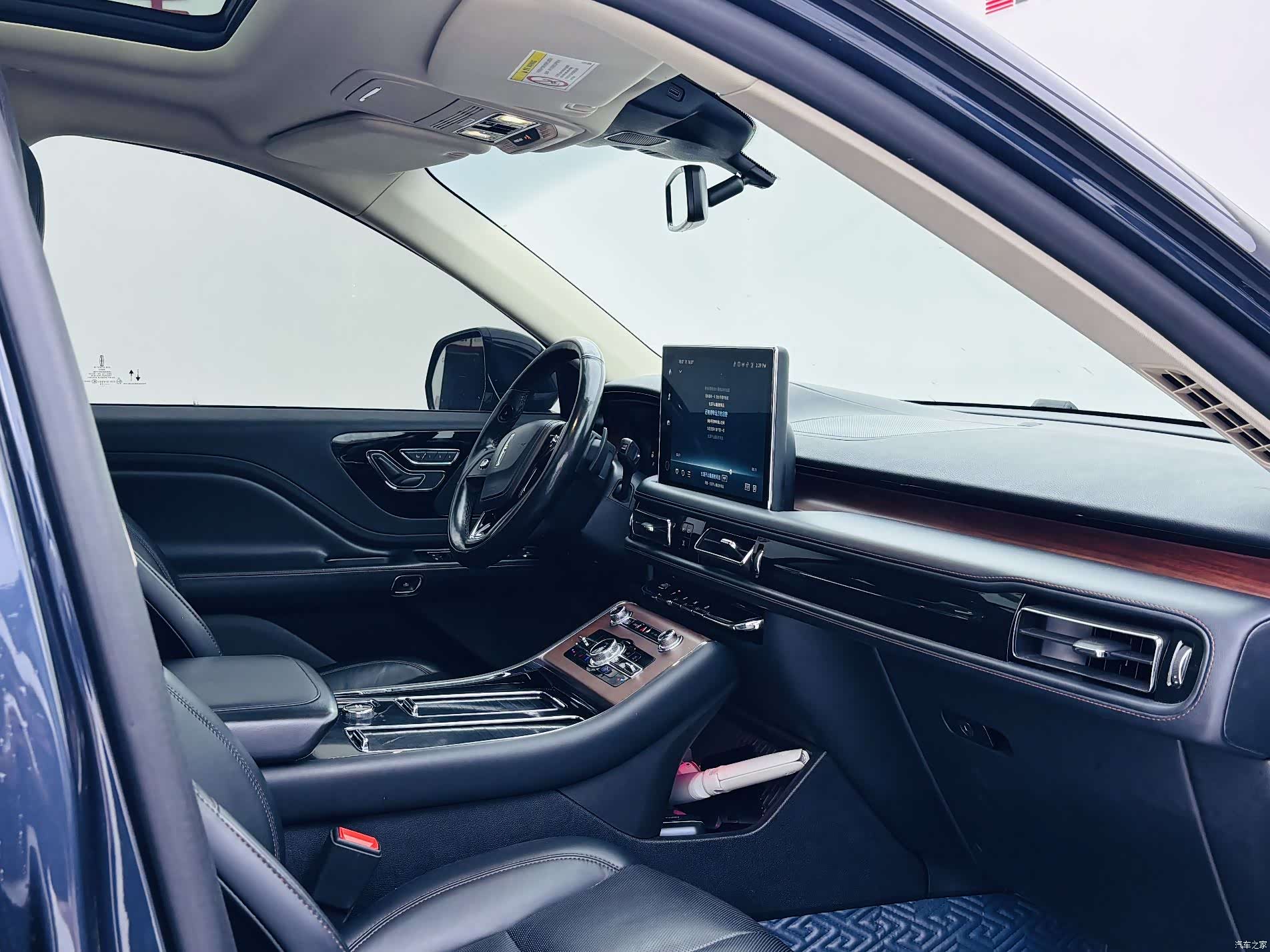 Lincoln Aviator, 2022 17