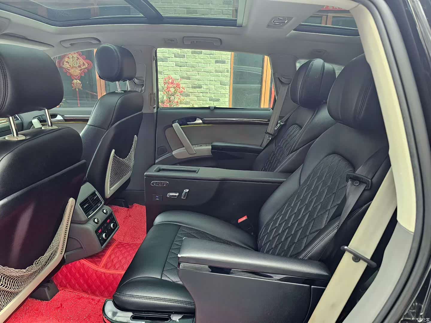 Audi Q7, 2011 все фото