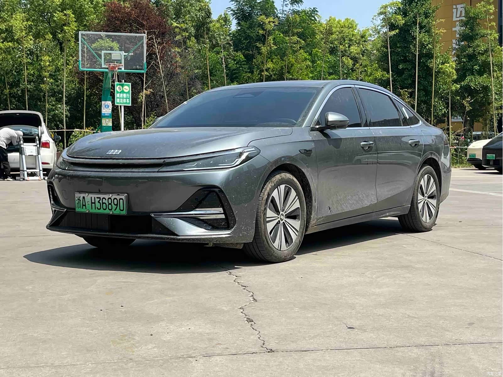 Geely A7, 2025 1