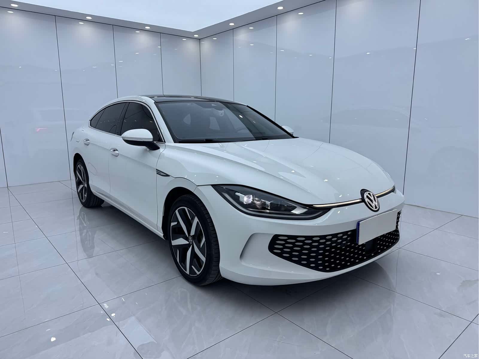 Volkswagen Lamando, 2023 3